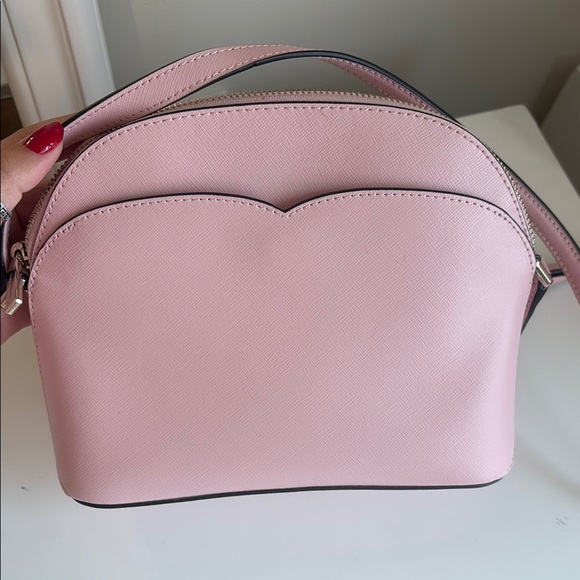 Kate Spade Dome Crossbody Saffiano Leather Light Crep Payton - Picture 2 of 7